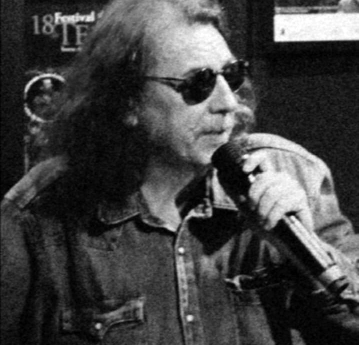 Víctor Bustamante analiza Intermedio