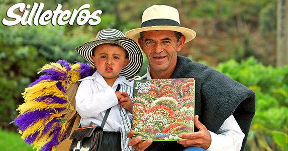 Abuelo y nieto silleteros